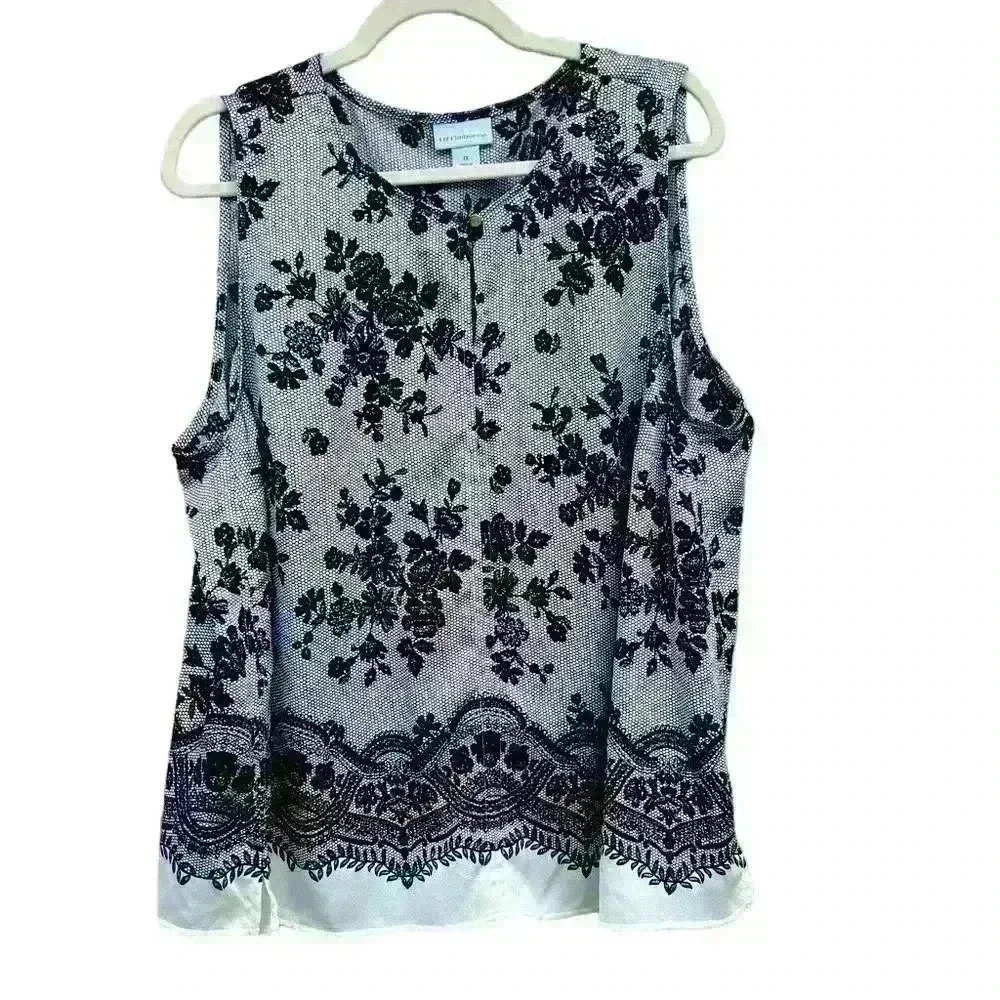 Plus size womens Liz Clairborne 1x sleeveless dress top.